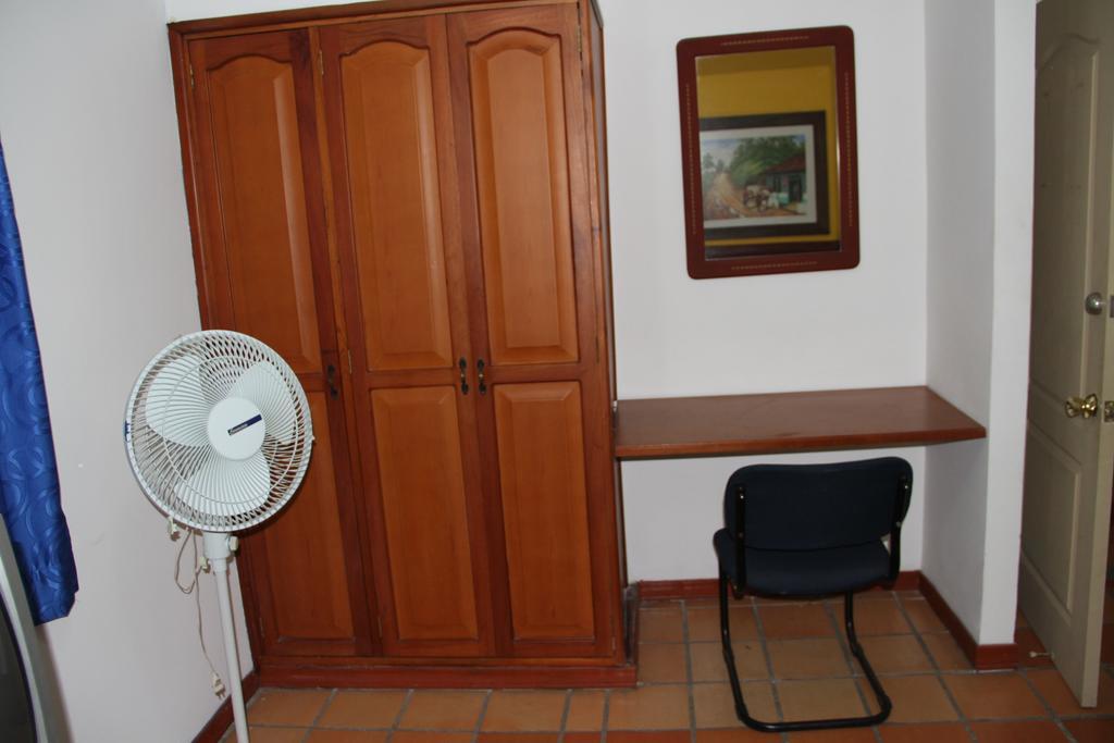 Hotel Castillo Real Armenia  Bilik gambar